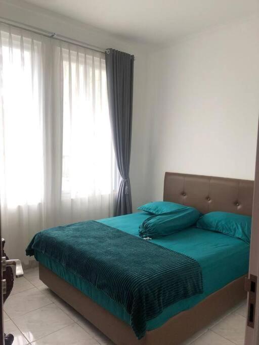 Schones Haus Private Pool & Netflix By Grorental Bandung Exterior foto